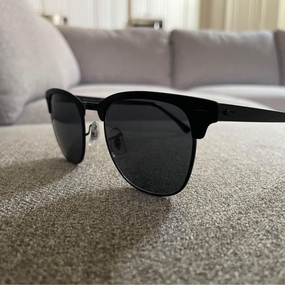 Ray ban sunglasses brand new